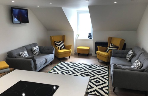 Tobermory Apartamento | Achaneil - Main Street apartment with stunning views