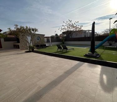 Vilanova I la Geltru Casa | Acogedora casa con piscina y 3 dormitorios