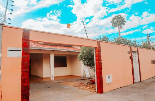 Plano Diretor Sul Casa | Aconchego - Casa 3/4 - ar condicionado nos 3/4 -garagem