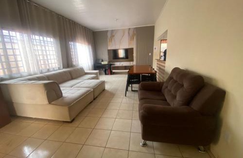 Plano Diretor Sul Casa | Aconchego - Casa 3/4 - ar condicionado nos 3/4 -garagem