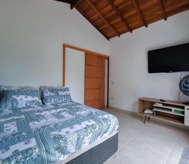 Tesouro da Colina Chalet De Esquí | Aconchego em Ilhabela