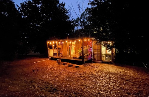 Kuitpo Cabina | Acorn Nook @ Lazy Ballerina - Rustic Eco Tiny Home