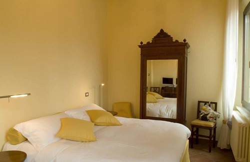 Ferrara Historic Centre Cama Y Desayuno | Ada Bed and Breakfast