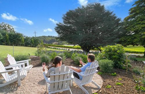 Carey Gully Casa | Adelaide Hills Luxury Cottage - The Gladys