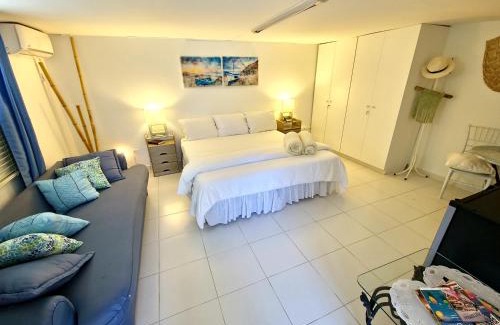 Jan Thiel Hotel | Adonai Hotel Boutique