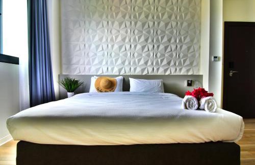 Maho Hotel | Adonis Cupecoy