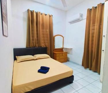 Bukit Rambai Casa | Adriana RH Homestay 3Bedroom 2Bathroom
