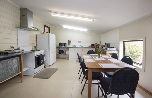 National Park Village Cama Y Desayuno | Adventure Lodge & Motel