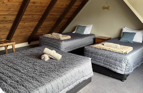 National Park Village Cama Y Desayuno | Adventure Lodge & Motel