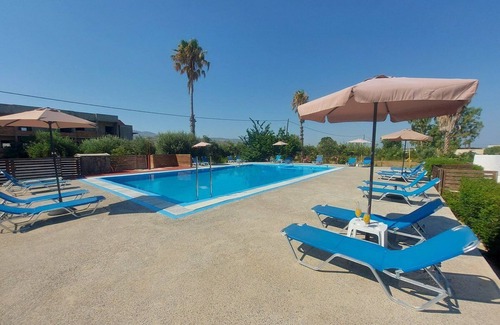 Tingaki Hotel | Aegean Pearl 9 minutes walk from Tigaki beach.