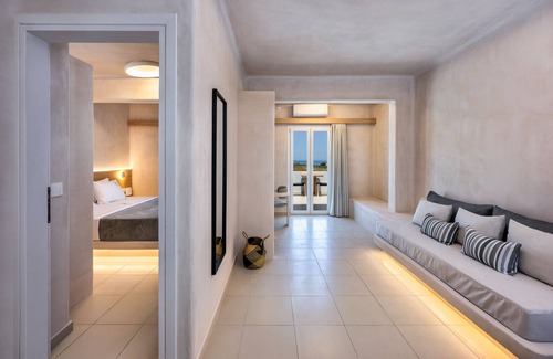 Karterados Hotel | Aelia Luxury Suites