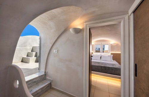 Karterados Hotel | Aelia Luxury Suites