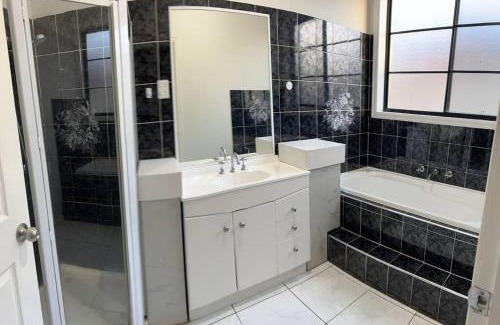 Caroline Springs Casa | Affordable getaways