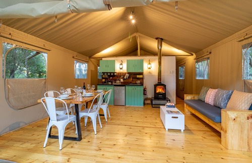 Drakenstein Alquiler De RV | AfriCamps at Doolhof- Glamping