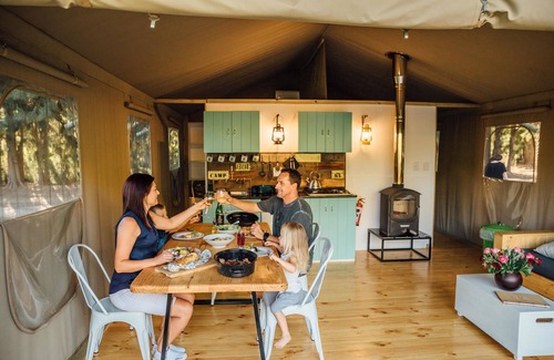 Drakenstein Alquiler De RV | AfriCamps at Doolhof- Glamping