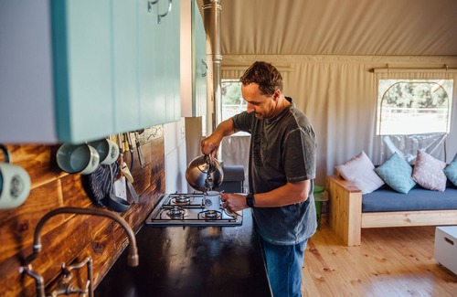 Drakenstein Alquiler De RV | AfriCamps at Doolhof- Glamping