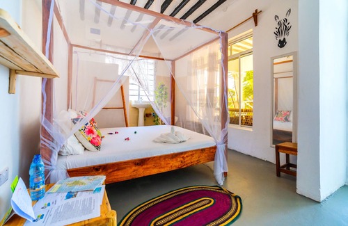 Bwejuu Beach Casa | African Paradise Beach Hotel
