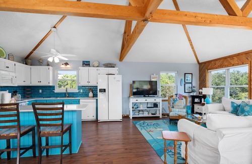 Duck Casa | Cómoda casa de Oceanside. ¡Más del 65% de nuestros huéspedes son familias repetidas!