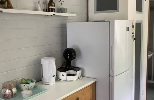 Hawker Cabaña | Agapantha Cottage - Country in the City, original artwork, wkly/mthly discounts