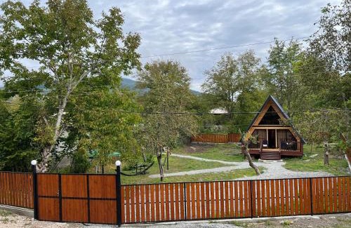 Ambrolauri Apartamento | Agaruka Cabin Racha