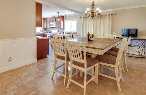 Mission Viejo Casa | AGRADO GETAWAY cerca del lago Mission Viejo, playas en Newport, Dana Point, Laguna