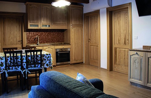 Castel del Rio Cama Y Desayuno | Agriturismo Il regno del marrone