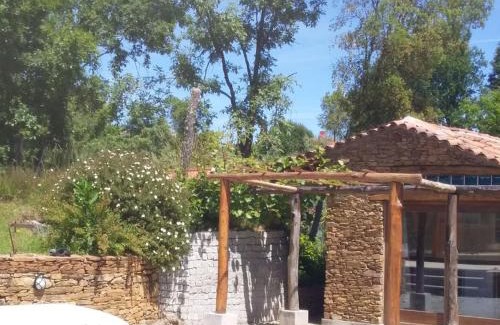 Moitas Apartamento | Agua Azul poolside rest a luxurious rural woodland idyll