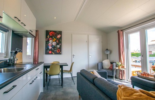 Municipality of Stichtse Vecht Alquiler De Eote | Air-conditioned chalet on the Loosdrecht lakes