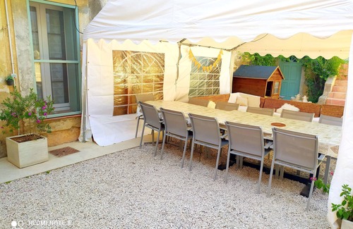 Lespignan Casa | Mansión a 13 km de las playas con jardines, piscina climatizada ...