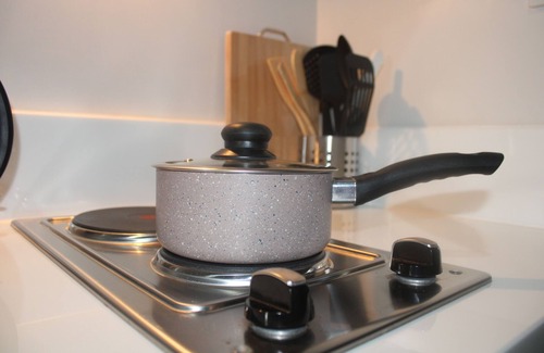 San Antonio Hotel | Air Residences-CBD view