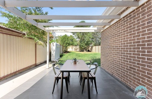 Panania Casa | Aircabin - Panania - Sydney - Cozy - 5 Beds House