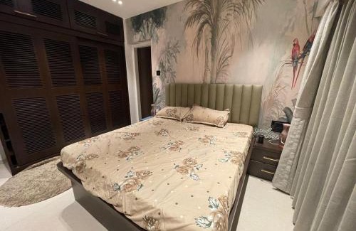 Malad West Apartamento | Airnest Stays- Bohemian