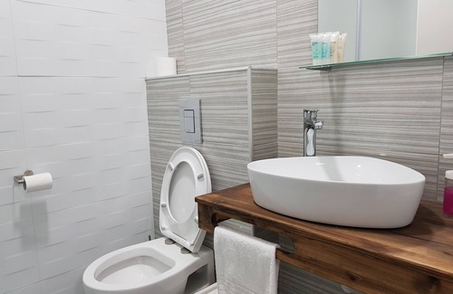 Or Yehuda Hotel | Airport Guest House