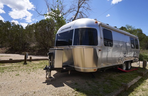 Zuzax Casa | Airstream New Mexico Glamping Tijeras hiking