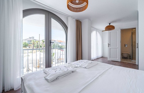 Tokoglu Hotel | Alacope Alaçatı +12
