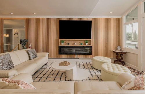 Campbell Park Casa | Alaskan Lakefront Luxury