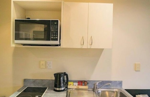 Albany Hotel | Albany Executive Motor Inn