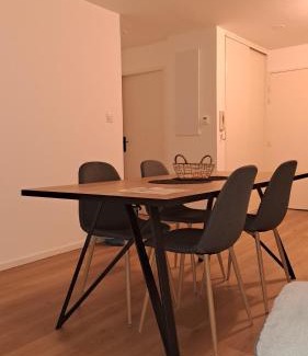 Miniac-Morvan Apartamento | Alexandre