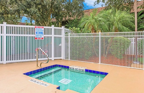 Solivita Condominio | Alhambra at Poinciana Hotel Unit Saturday Check-In