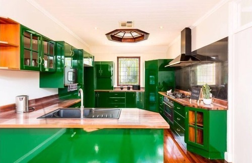 Speers Point Casa | Alices Lake House, Speers Point, vistas al agua del lago Macquarie y piscina cubierta,