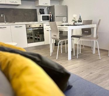 Udine Apartamento | Alkecè Red