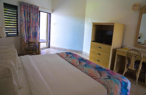 The Lime Hotel | Allamanda Beach Resort