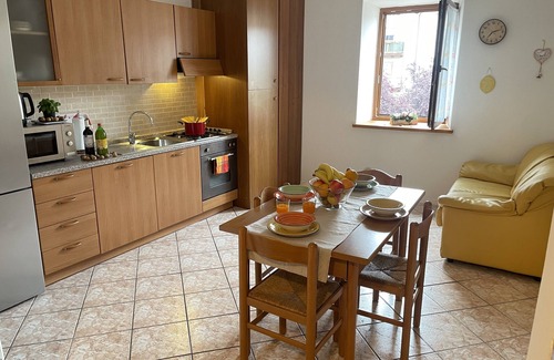 Ville d'Anaunia Apartamento | Allegrini Apartments, cozy apartment on the second floor