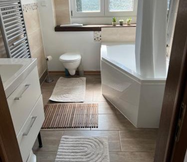 Dahlem Apartamento | Alltagsstress adé - Wohnung mit Kamin in der Eifel