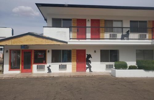 Tucumcari Hotel | Almara Inn