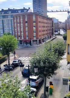La Corredoria y Ventanielles Apartamento | Alojamiento Oviedo 3 con parking