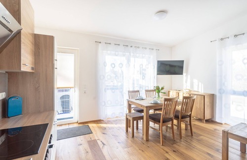 Memmingen Apartamento | Alpen-Hostel - Apartment Abendsonne Buxacher Straße 23 with motorcycle rental