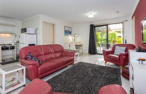 South Spreyton Casa | Altona Garden Retreat