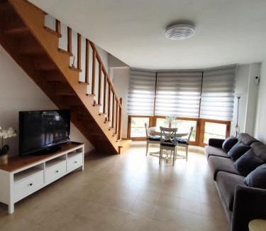 Udias Apartamento | Altos de la Hayuela, a 7 min de Comillas