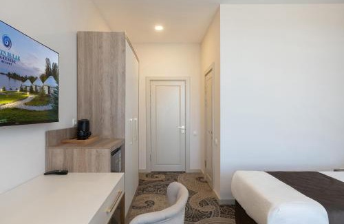 Cholpon-Ata Hotel | Altyn Bulak Lakeside Resort